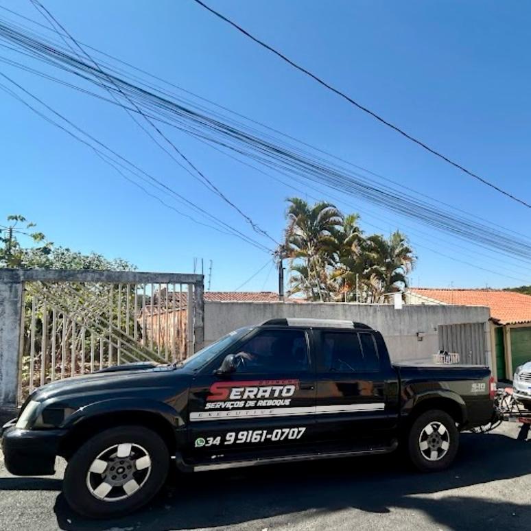 Reboque de carro leve pela Serato Guincho em Uberlândia